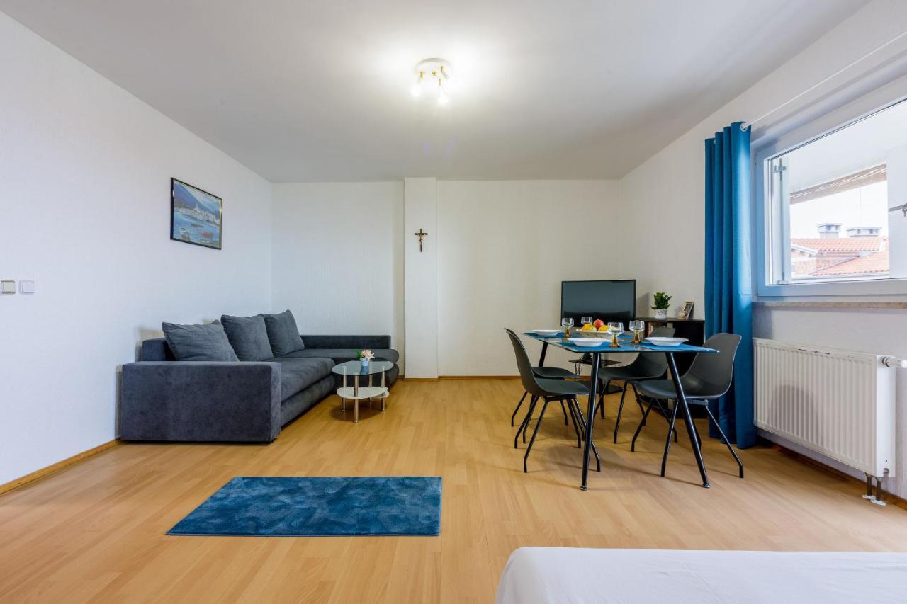 Apartments Anita Novi Vinodolski Bagian luar foto