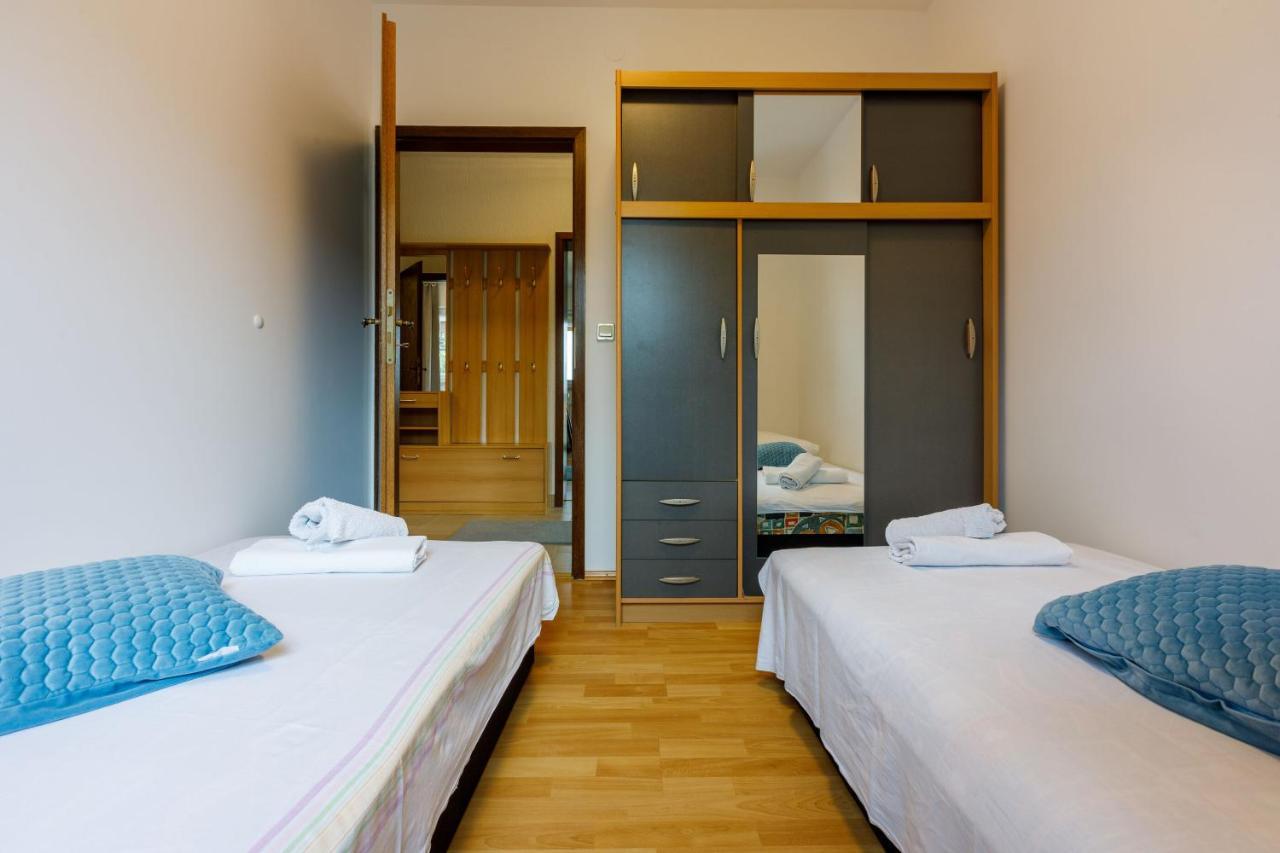 Apartments Anita Novi Vinodolski Bagian luar foto