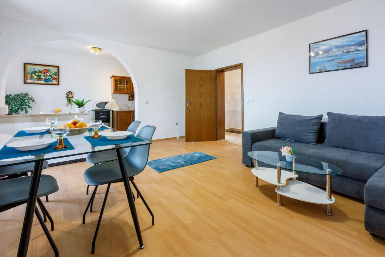 Apartments Anita Novi Vinodolski Bagian luar foto